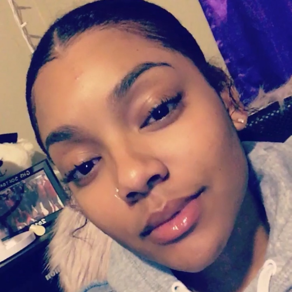 Meet your Posher, Sharmaine